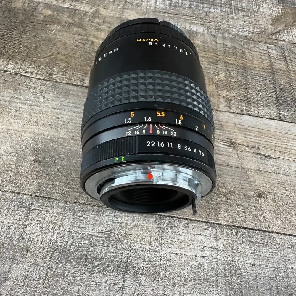 Makinon Lens Auto 135 MM 1:2.8
